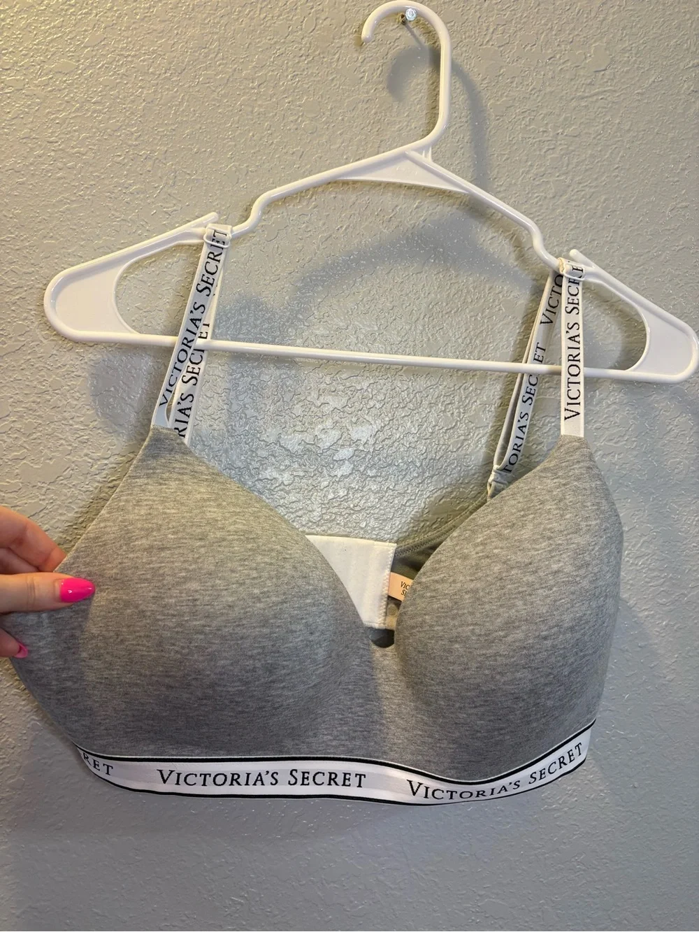 Victoria Secret 36DD Bra